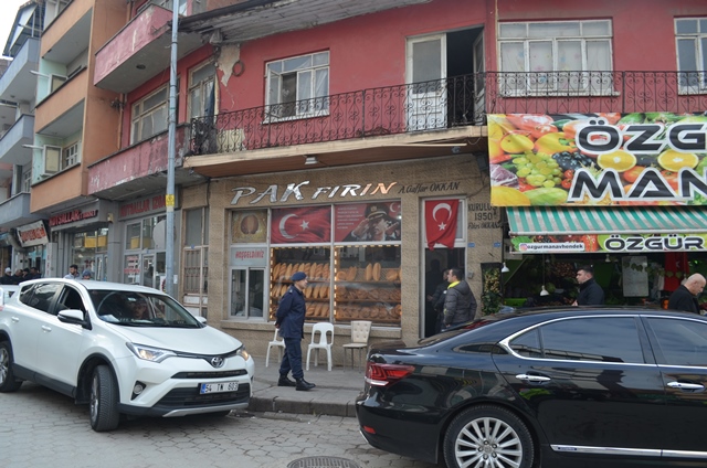 ŞEHİT EMNİYET MÜDÜRÜ OKKAN KABRİ BAŞINDA  TÖRENLE ANILDI