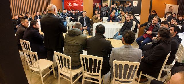 BELEDİYE BAŞKAN ADAYI PÜSKÜLLÜ, GENÇLERLE BULUŞTU