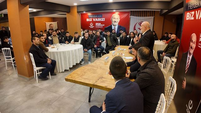 BELEDİYE BAŞKAN ADAYI PÜSKÜLLÜ, GENÇLERLE BULUŞTU