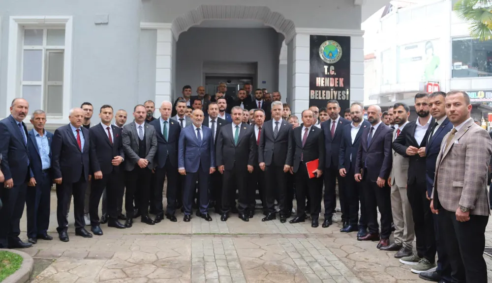 DESTİCİ: “ BURASI TÜRKİYE CUMHURİYETİ, YA KANUNLARA UYARLAR YA DA KAYYUM ATANIR”