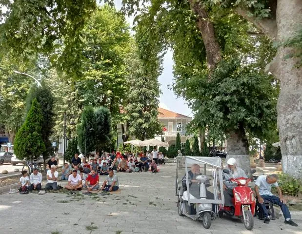 KUMRU KIÇINA TORBA BAĞLAMAYA GEREK YOKMUŞ!