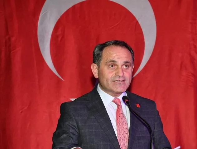 CHP’li Ecevit Keleş: “Tutuklanan Sadece Rıza Akpolat Değil, Vicdanlar da Tutuklanmıştır”