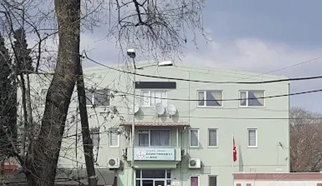 ÖĞRETMEN EVİNE BAKANLIKÇA YIKIM KARARI 