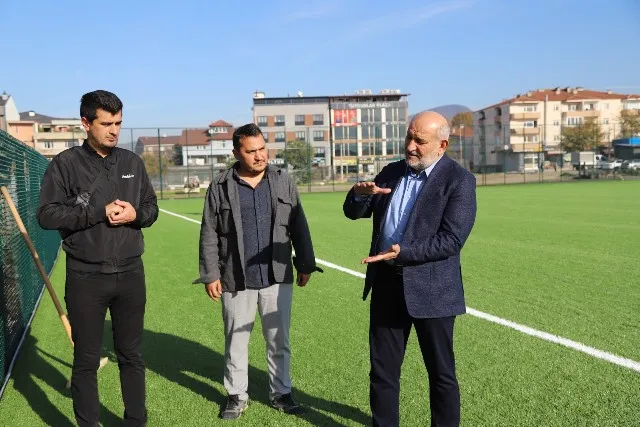 BAŞKAN PÜSKÜLLÜ YENİ GENÇLİK MERKEZİ PROJE ALANINDA ÇALIŞMALARI İNCELEDİ