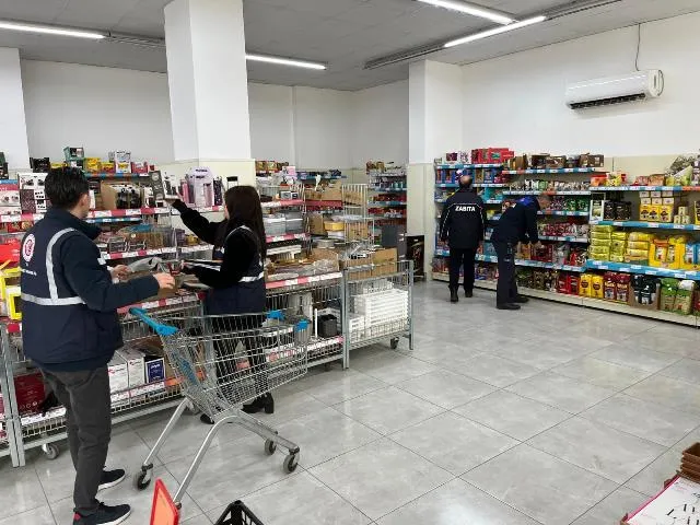 HENDEK’TE MARKETLERE YÖNELİK DENETİM GERÇEKLEŞTİRİLDİ
